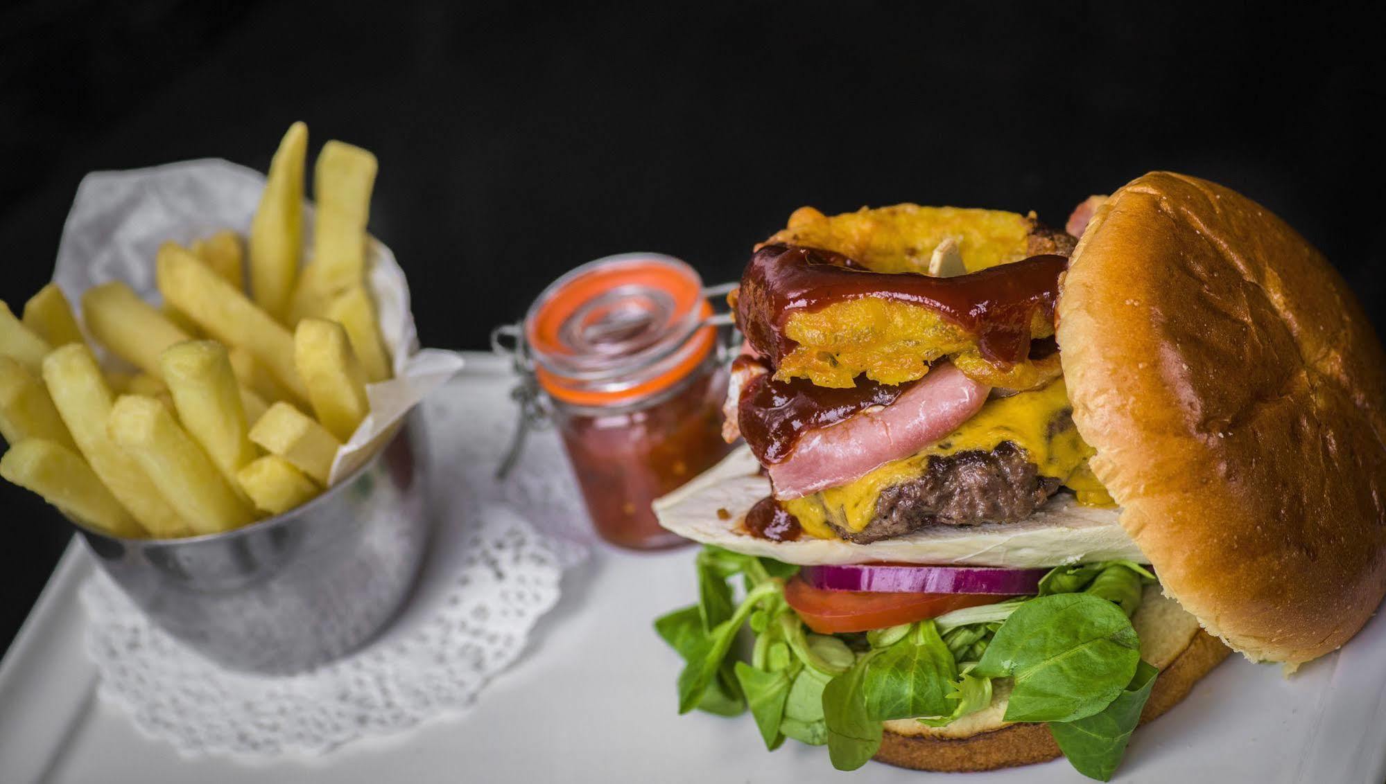 Pinehurst Lodge Hotel -Dyce, Aberdeen 외부 사진